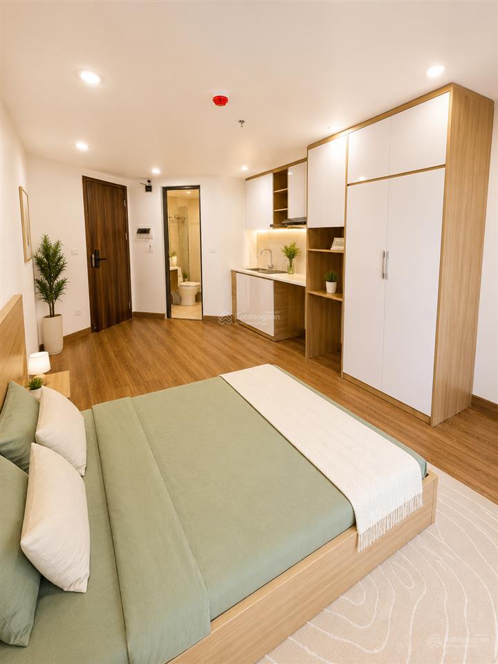 Bắt đáy toà căn hộ dịch vụ ngay ngã tư sở 88m2 20 phòng ô tô qua 23 tỷ