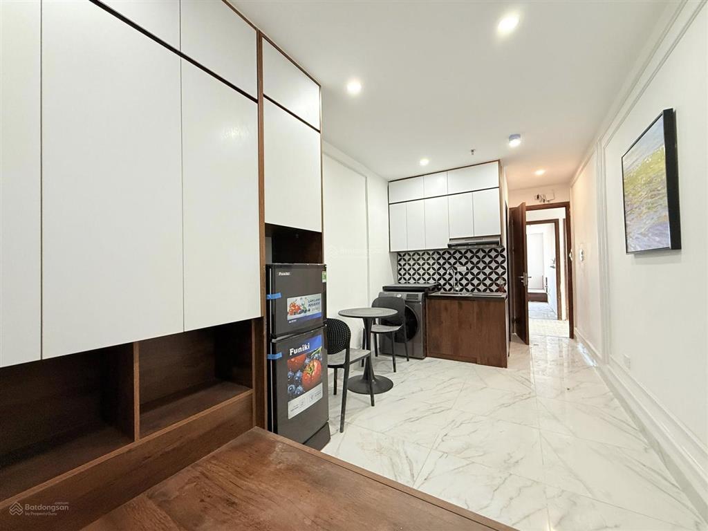 Bán gấp phố xã đàn dòng tiền siêu câp ccmn 80m2 8 tầng 24 phòng. mới koong
