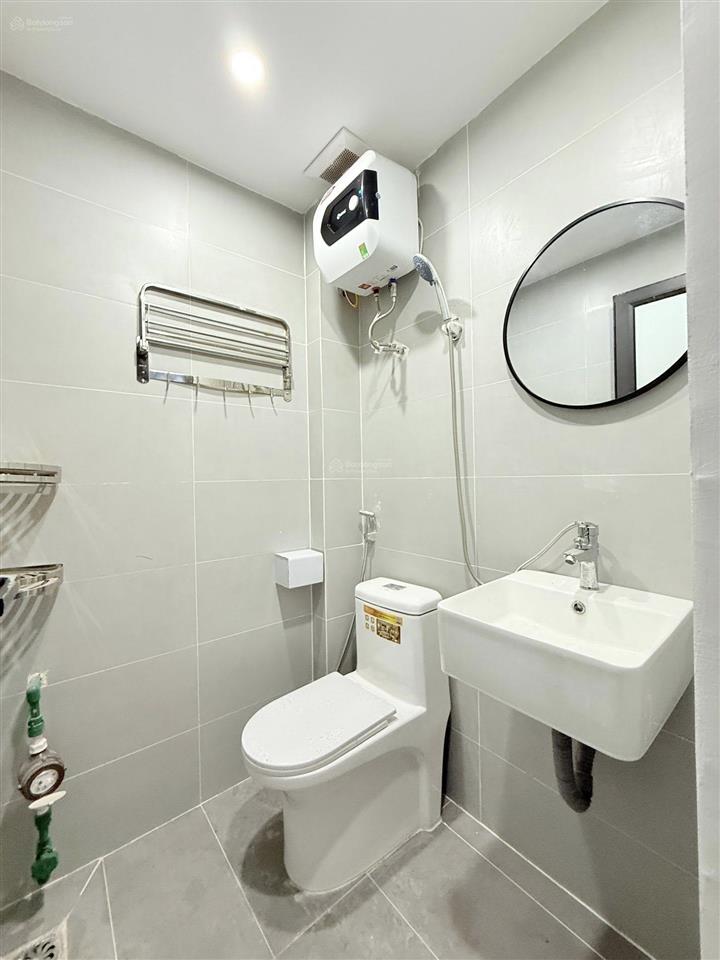 Bán gấp phố xã đàn dòng tiền siêu câp ccmn 80m2 8 tầng 24 phòng. mới koong