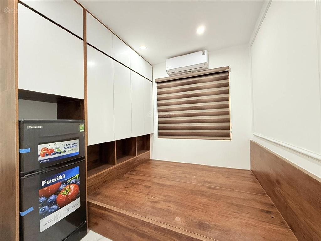 Bán gấp phố xã đàn dòng tiền siêu câp ccmn 80m2 8 tầng 24 phòng. mới koong