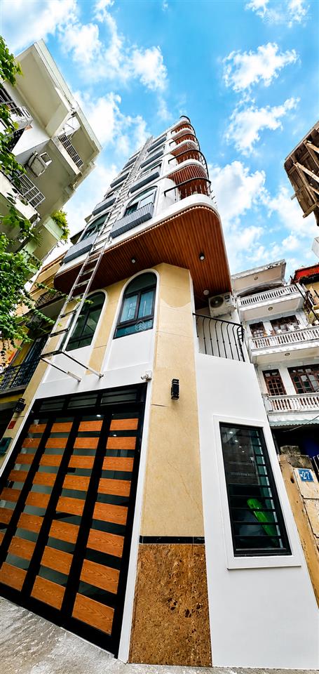 Bán tòa chdv 101m² 9 tầng 28 căn hộ ba bước ra xã đàn  trung tâm của trung tâm