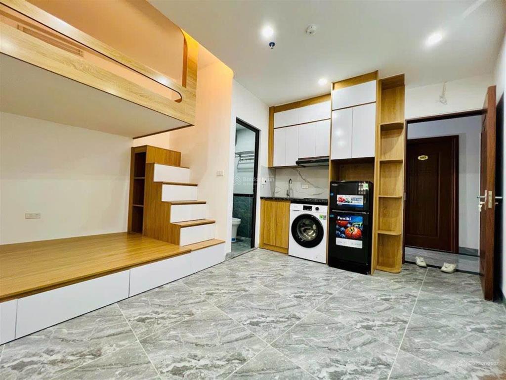Bán tòa chdv 101m² 9 tầng 28 căn hộ ba bước ra xã đàn  trung tâm của trung tâm