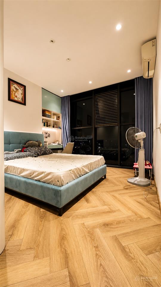 Bán căn góc 103m² 3 ngủ 2 vs tầng cao view siêu thoáng tại 47 nguyễn tuân