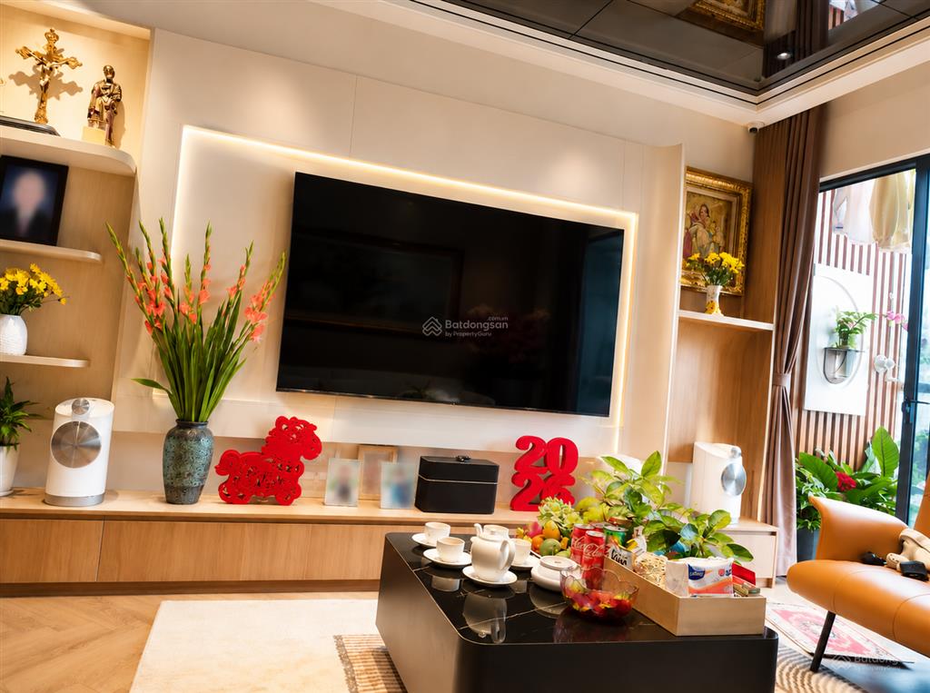Bán căn góc 103m² 3 ngủ 2 vs tầng cao view siêu thoáng tại 47 nguyễn tuân