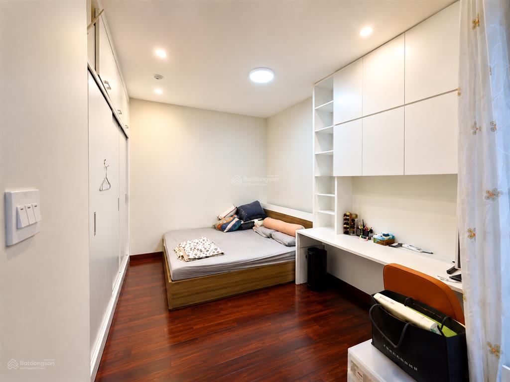 Bán căn 128m² r2  full nội thất ở ngay view nội khu đẳng cấp