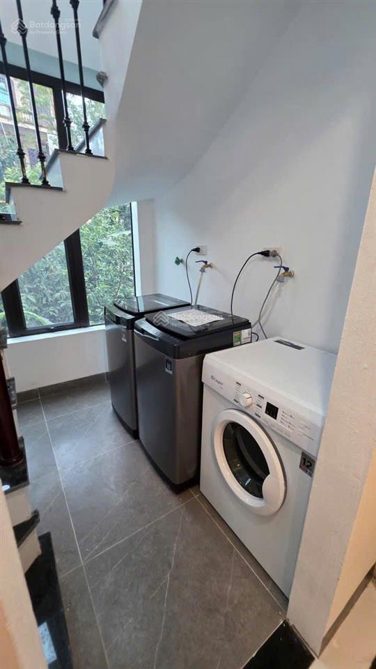 Bán tòa nhà cho thuê  lô góc 3 mặt thoáng sát khu quy hoạch  1.5 tỷ/năm view sông hồng