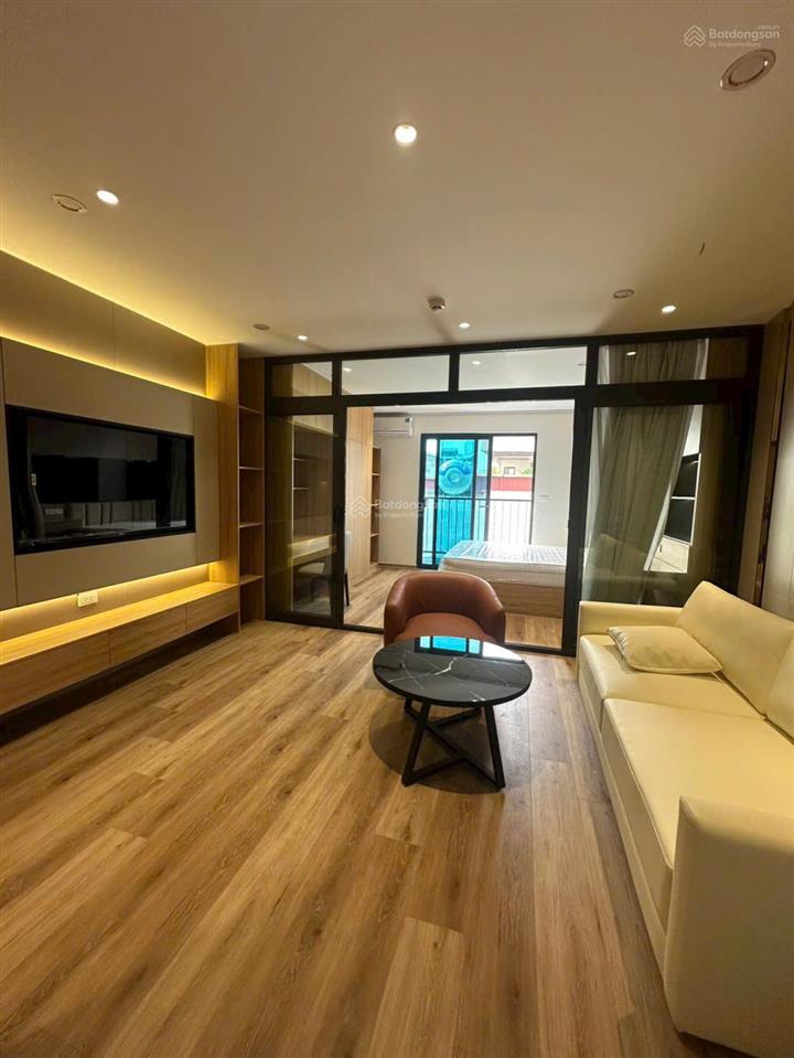 Cho thuê căn apartment siêu vip 180m2 7 tầng phố vũ ngọc phan mbkd + sàn vp + 16 căn hộ