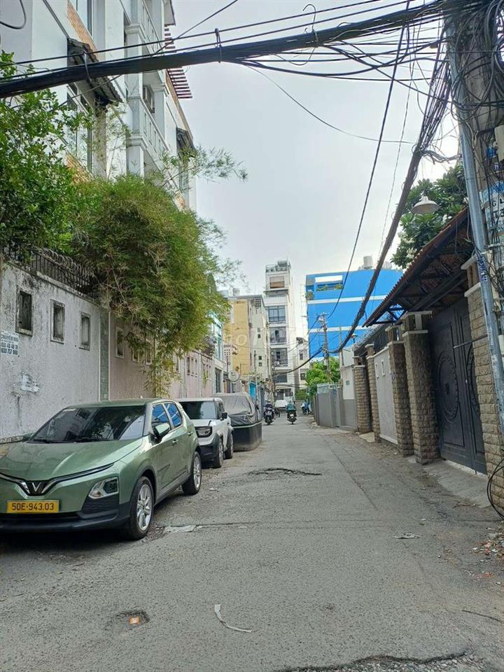 Nguyên căn 5x 21m Sân vườn Hoàng Hoa Thám có mái che sân hẻm xe tải