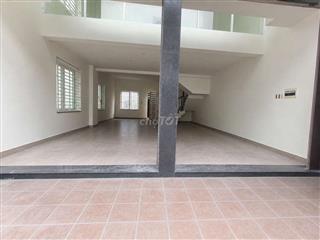 Mặt bằng trệt 60m2 Đoàn Thị Điểm có sân rộng ngang 5m