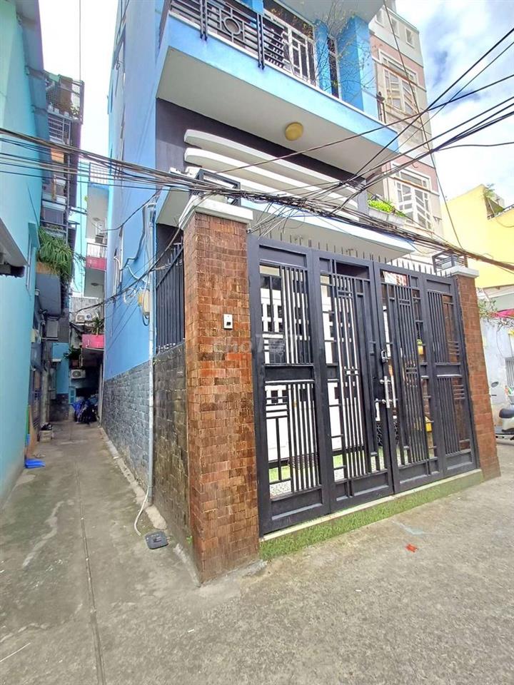 Nhà 3 lầu Trần Khắc Chân Quận 1 - 4PN, 5WC 
