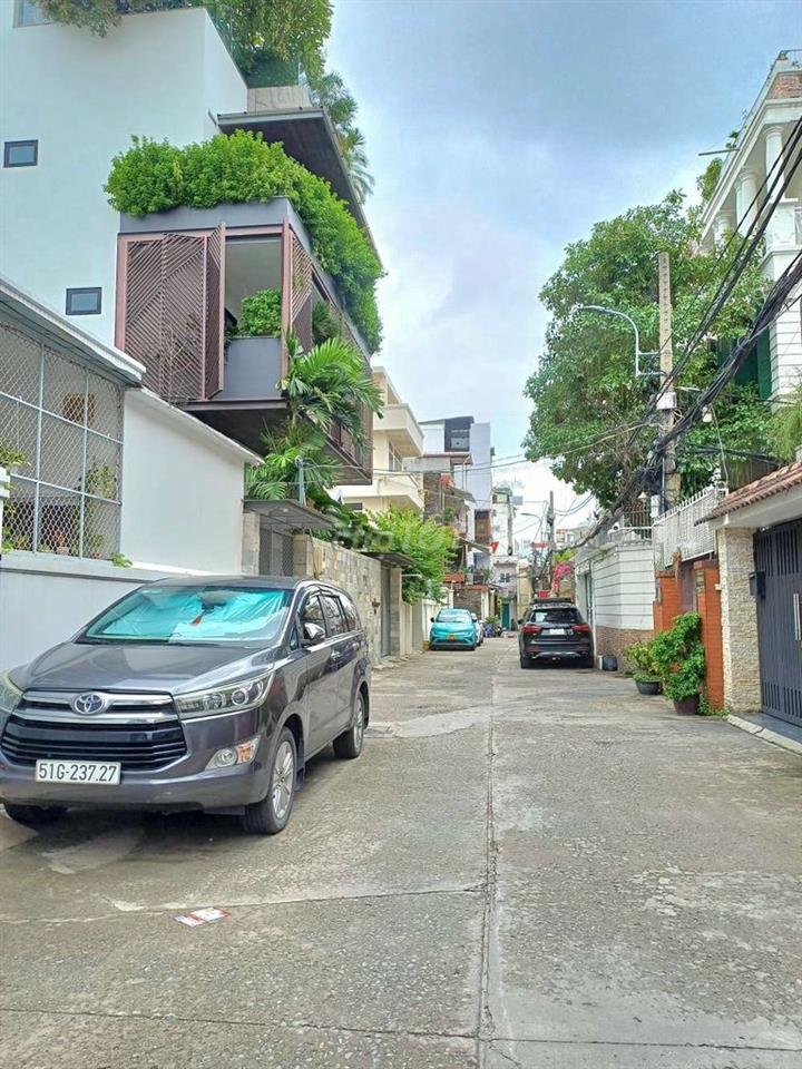 Nguyên Căn Trệt lửng 5 x20m Cách Mạng Tháng 8 Quận 3 