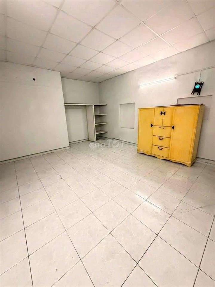 Nguyên căn HXH LÊ VĂN SỸ QUẬN 3- 5 X20M 2 TẦNG