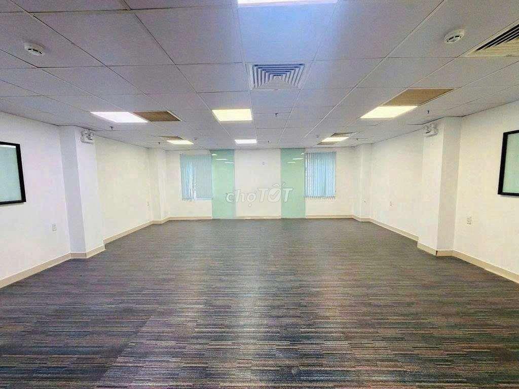 Mặt bằng trệt 13 x20m Hoàng Văn Thụ có sân rộng 100m2