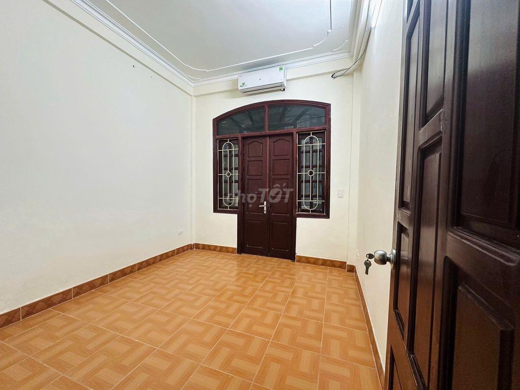 CC CHO THUÊ NHÀ NGUYÊN CĂN 4 TẦNG – NGÕ 77 BẰNG LIỆT, LINH ĐÀM, HÀ NỘI