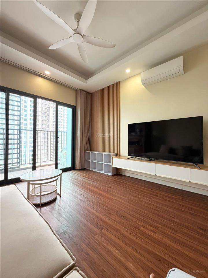 Bán căn 2 phòng ngủ the two 78.5m2 hướng đông bắc