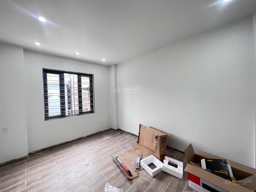 Cần bán gấp căn nhà mới hoàn thiện trong ngõ đường thế lữ  hồng bàng  hải phòng