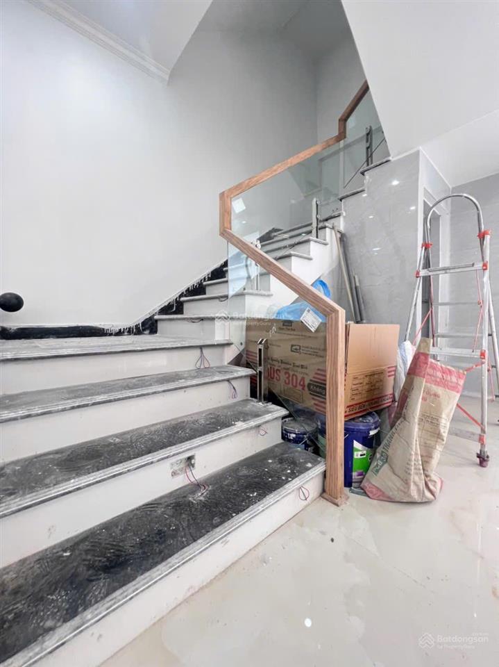 Cần bán gấp căn nhà mới hoàn thiện trong ngõ đường thế lữ  hồng bàng  hải phòng