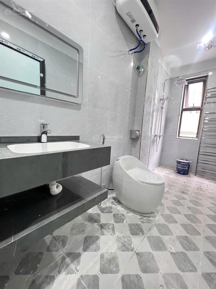 Cần bán gấp căn nhà mới hoàn thiện trong ngõ đường thế lữ  hồng bàng  hải phòng