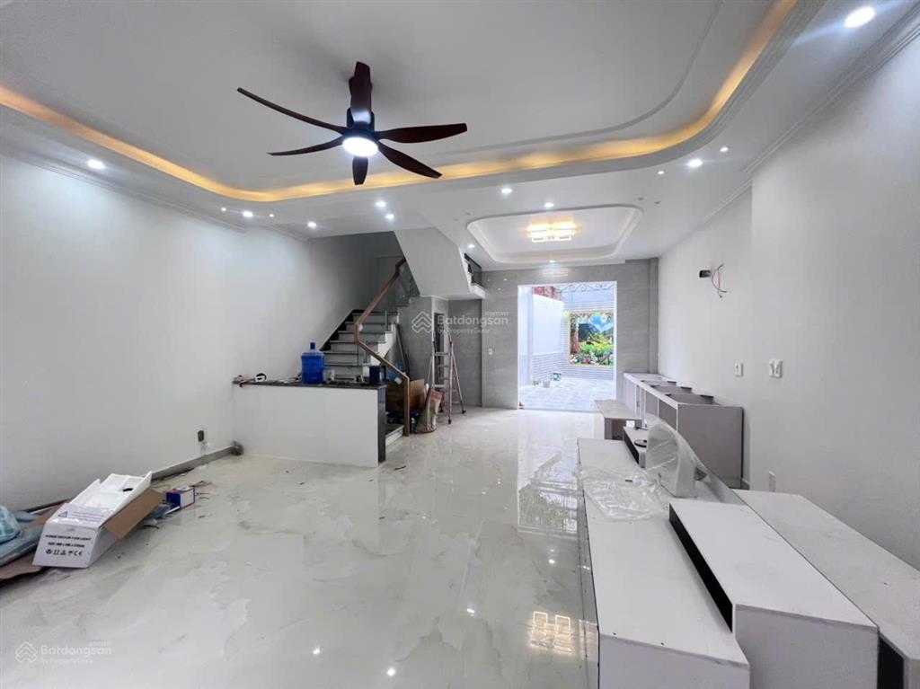 Cần bán gấp căn nhà mới hoàn thiện trong ngõ đường thế lữ  hồng bàng  hải phòng