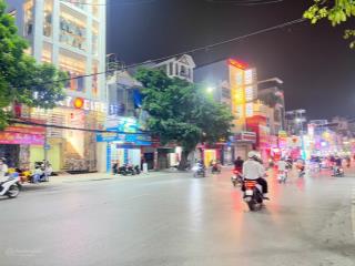 Gia đình cần bán căn nhà trong ngõ 69 đường chợ con  lê chân  hp