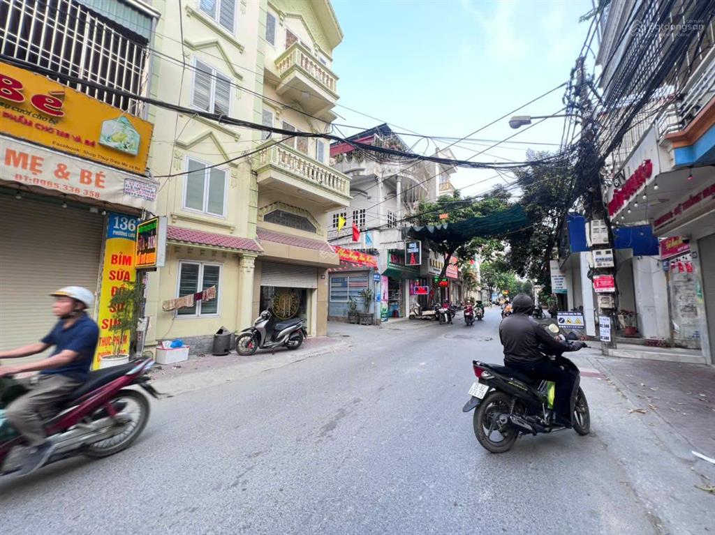 Cần bán căn nhà trong ngõ 82 đình đông  lê chân  hp