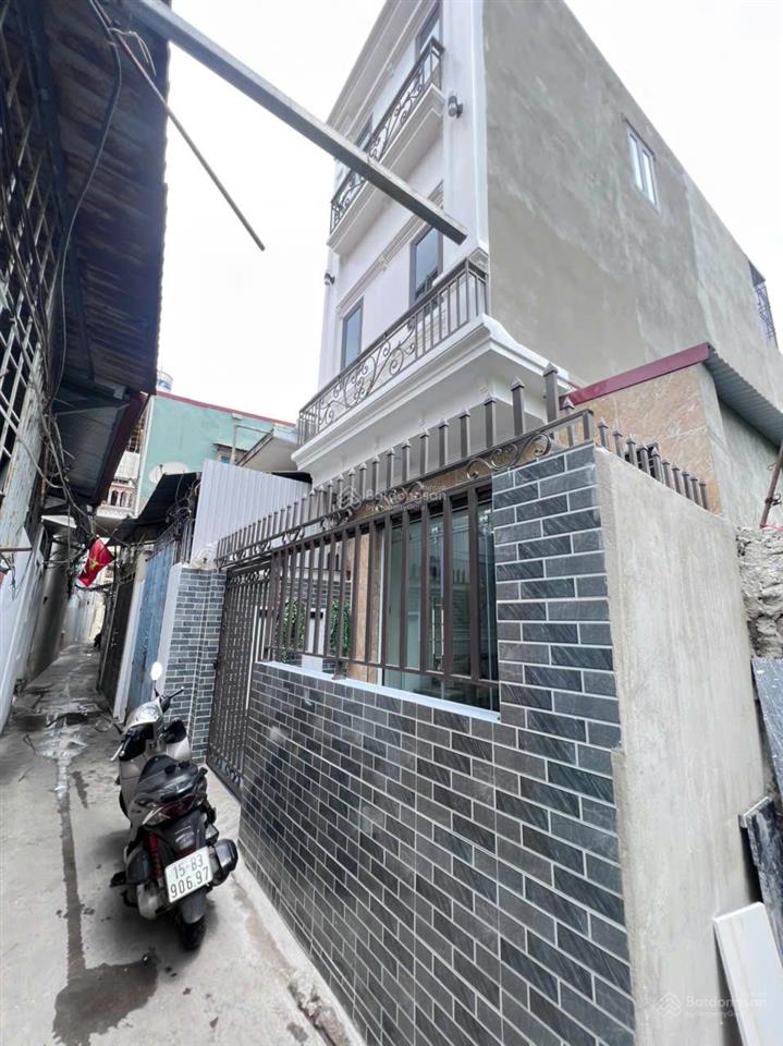 Cần bán căn nhà trong ngõ 82 đình đông  lê chân  hp