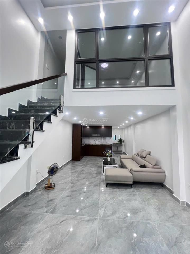 Cần bán căn nhà trong ngõ 54 đường đại học dân lập hải phòng .
