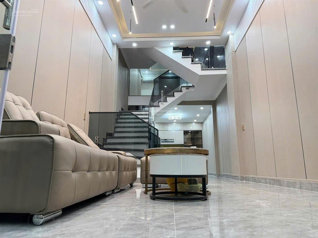 Cần bán căn nhà mặt đường đình đông  lê chân  hp