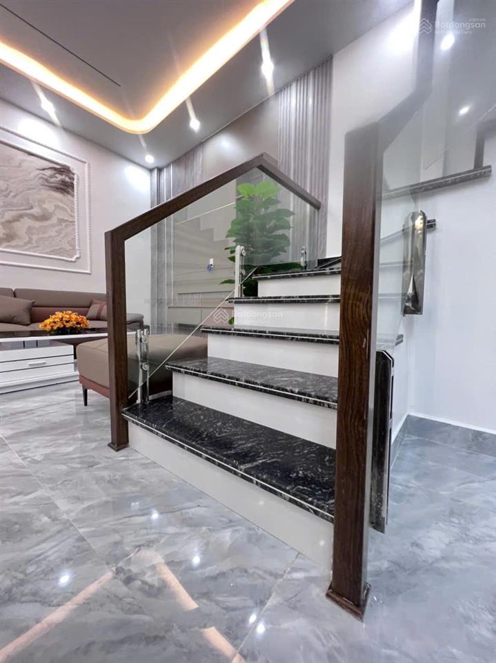 Cần bán căn nhà mới hoàn thiện trong ngõ đường vũ chí thắng  an biên  hải phòng