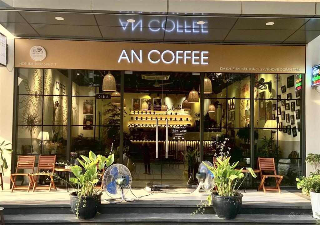 Tôi cần bán căn shop chân đế tòa s1  12 đang cho thuê 20tr/tháng, diện tích 61.2m2 giá cực tốt