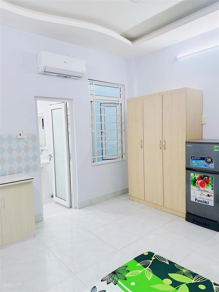 Phòng sạch thoáng mát đầy đủ nội thất, gần trường cđ, đh, chợ, siêu thị, lotte