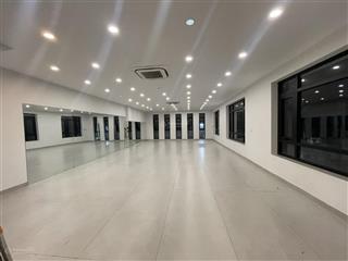 Cho thuê mặt bằng tầng 2 120m2 thông sàn, mặt đường máng nước  an hải  khu vực đông dân cư