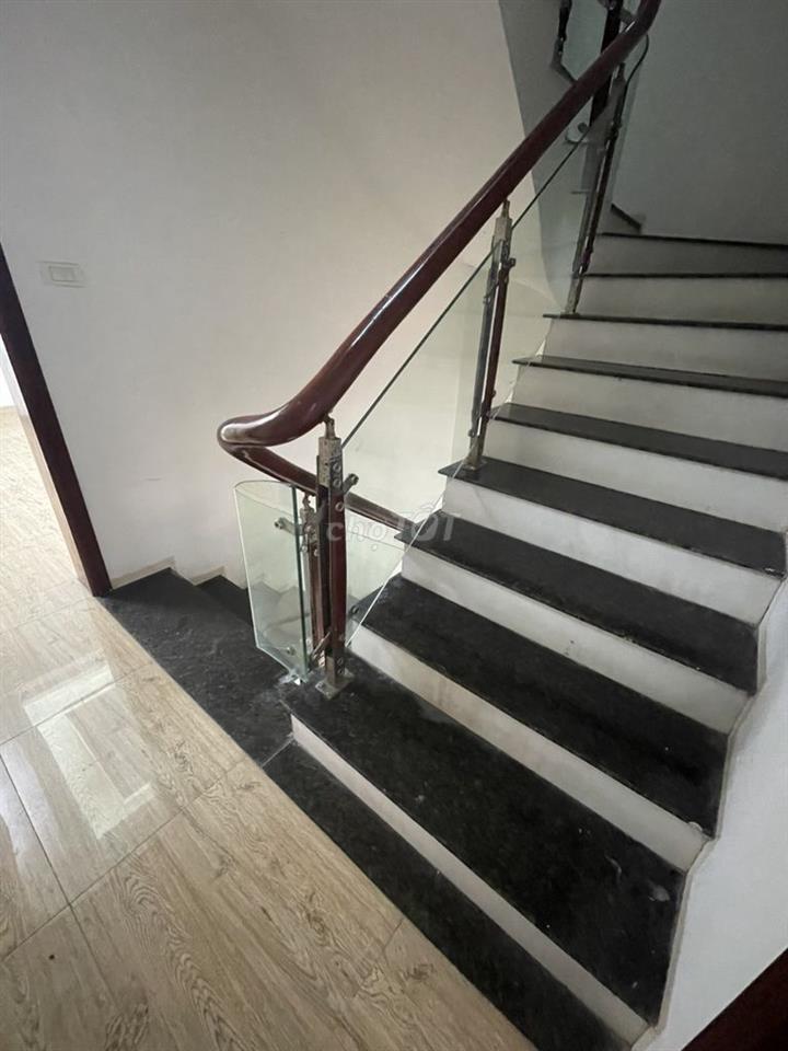 Cho thuê liền kề Văn Phú 70m2, 4 tầng, 17tr/th xe oto đỗ cửa