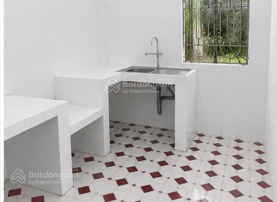 Nhà 2 tầng 120m2 ngõ 2 phương canh 4pn 2vs ngõ rộng ôtô đỗ cửa điện nước giá dân