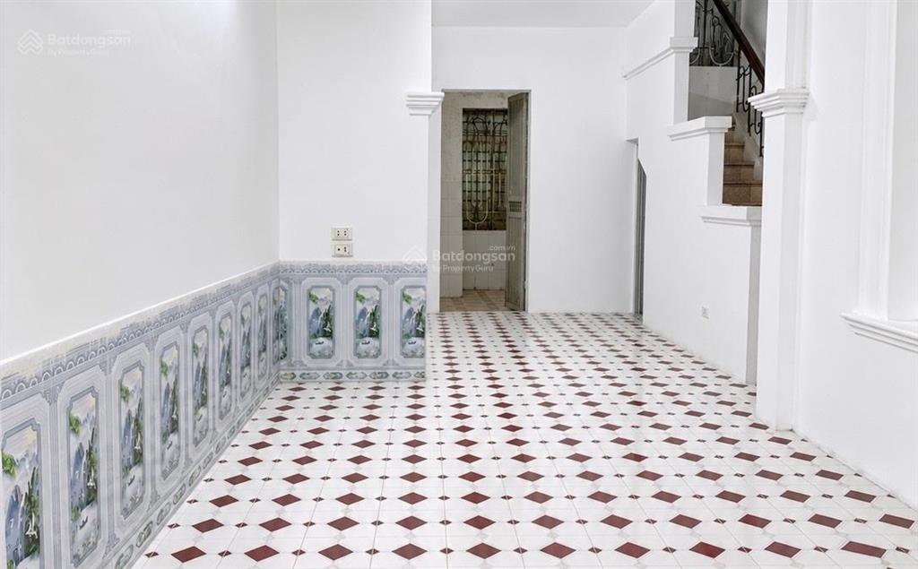 Nhà 2 tầng 120m2 ngõ 2 phương canh 4pn 2vs ngõ rộng ôtô đỗ cửa điện nước giá dân