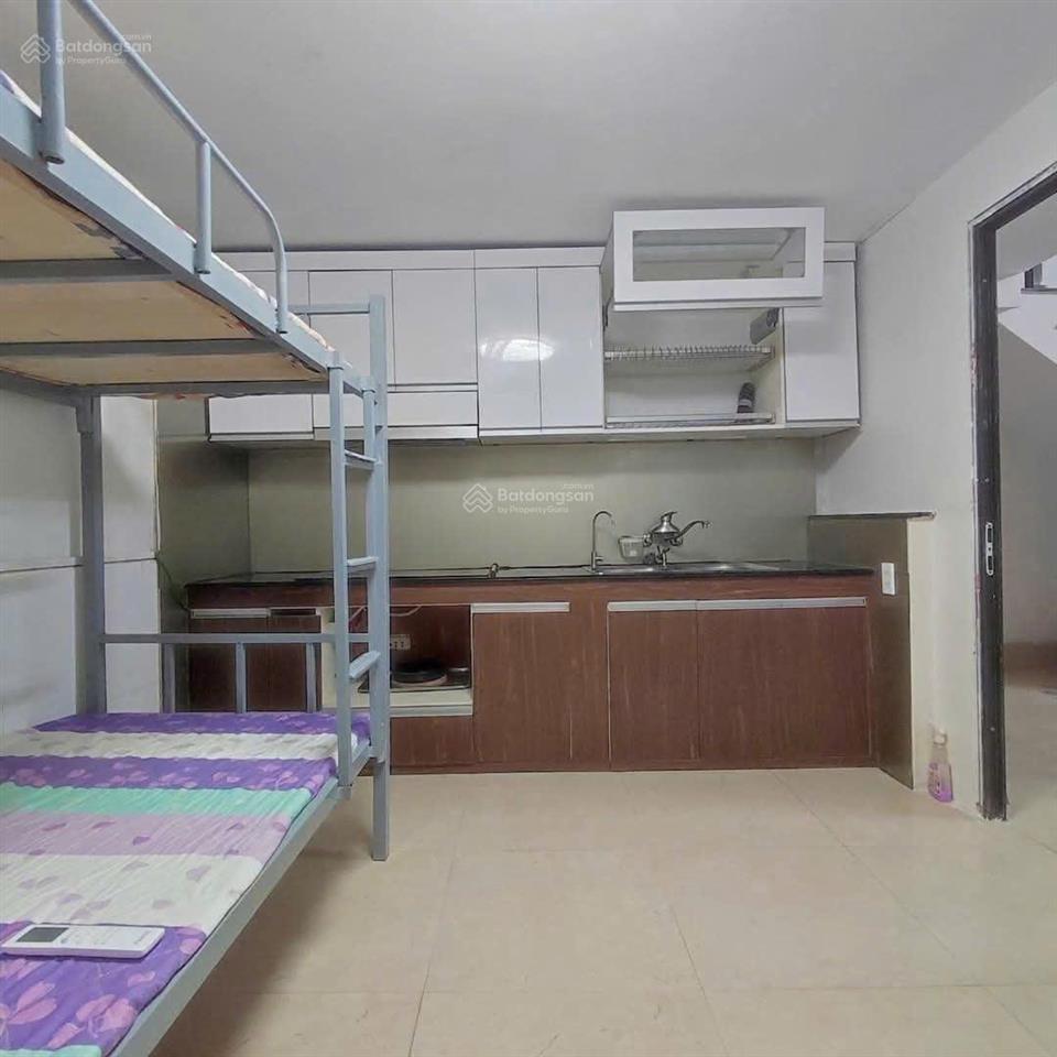 3,1tr, phòng studio full đồ ngõ 3 thái hà(ngay ngã tư chùa bộc), không chung chủ, ở được luôn