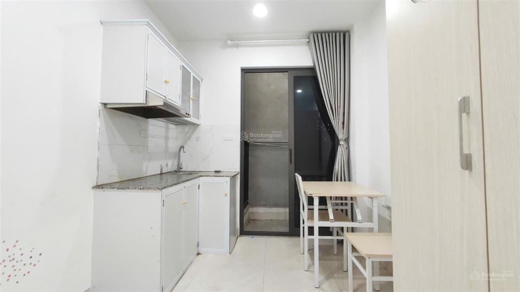 3,7tr/th ccmn ngõ 123 xuân phương ban công thoáng full đồ thang máy ngõ ôtô tránh ở được luôn