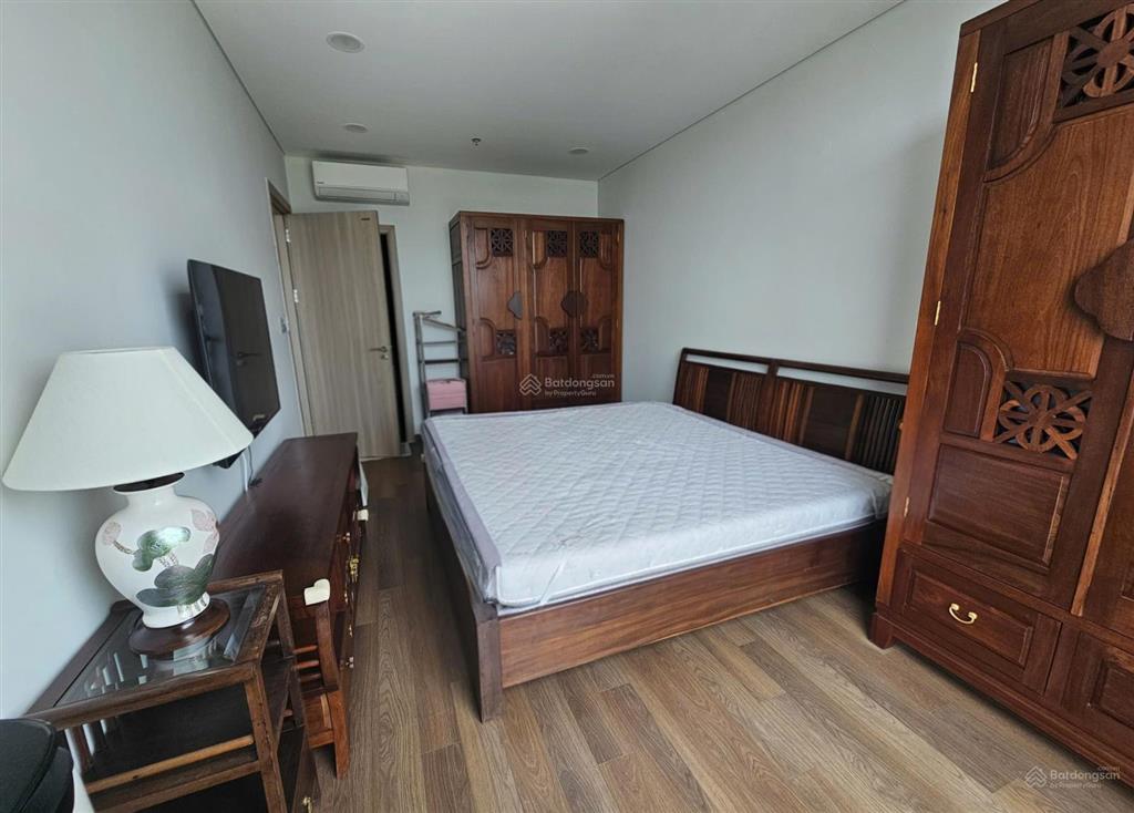 Chính chủ cho thuê căn góc 3pn, tầng cao, nhà mới, full nội thất cao cấp