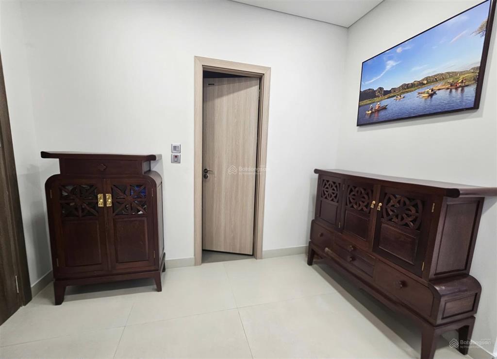 Chính chủ cho thuê căn góc 3pn, tầng cao, nhà mới, full nội thất cao cấp