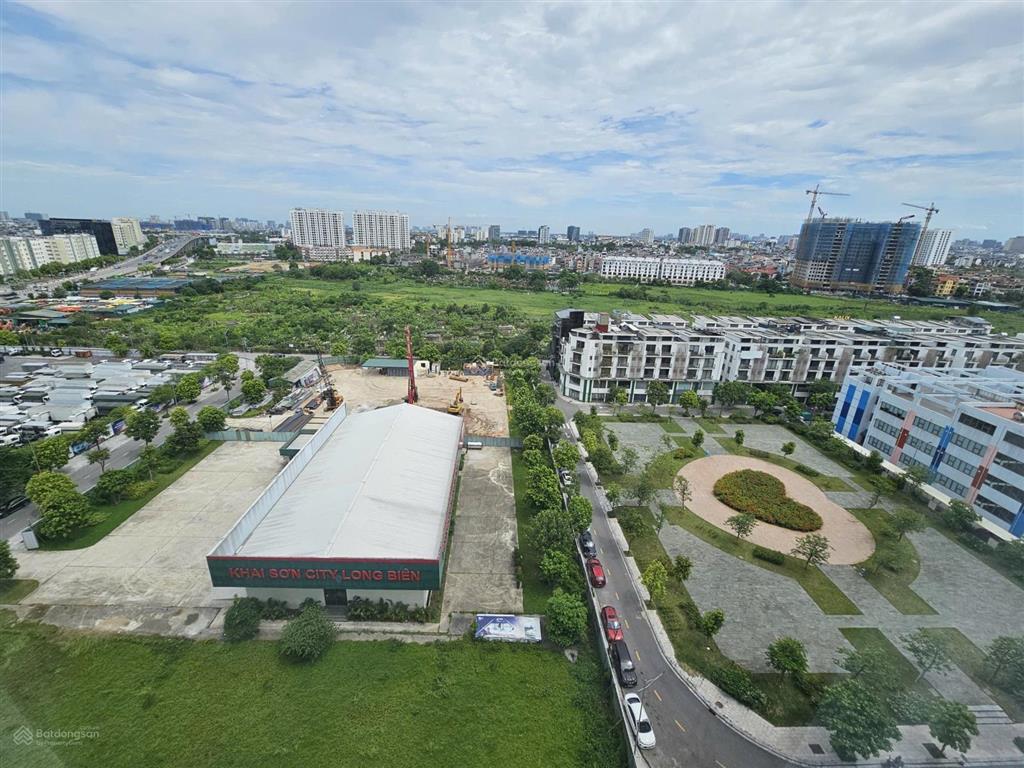 Chính chủ cho thuê căn góc 3pn, tầng cao, nhà mới, full nội thất cao cấp