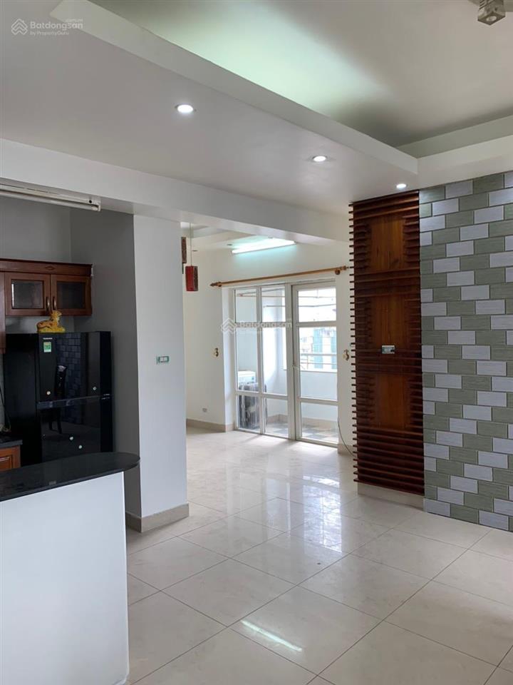 Cho thuê căn hộ cc biển bắc 108m2, giá ưu đãi 14 triệu vnd/ tháng, tại số 1070 đê la thành, hn