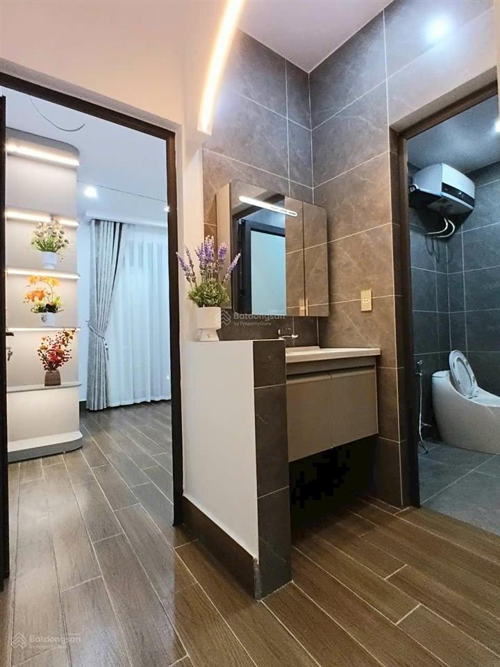 Chính chủ bán nhà xuân đỉnhmặt ngõ ô tô tránh40m5 tầng