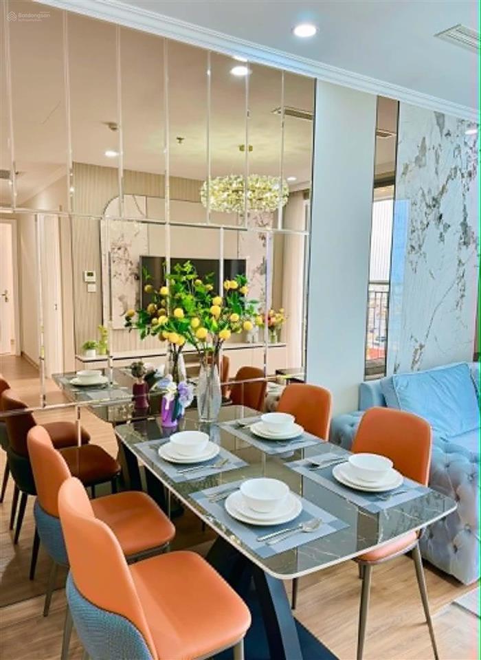 Chính chủ bán chung cư resco cổ nhuế  60m2  2 phòng ngủ  full nội thất  3,3 tỷ