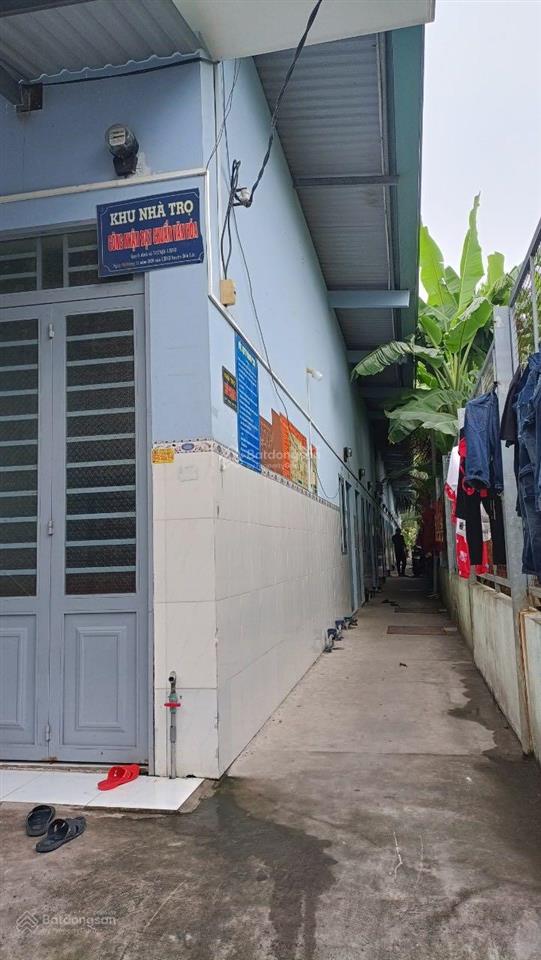 Bán khu nhà trọ 1000m2 (46 phòng) thu nhập ổn định, giá cực tốt tại trung tâm tt bến lức, long an