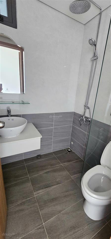 Bán ch phúc đạt tower 2pn 2wc 61m2. giá 2,250 tỷ đã full thuế phí, sổ sẵn, có hỗ trợ vay 80%