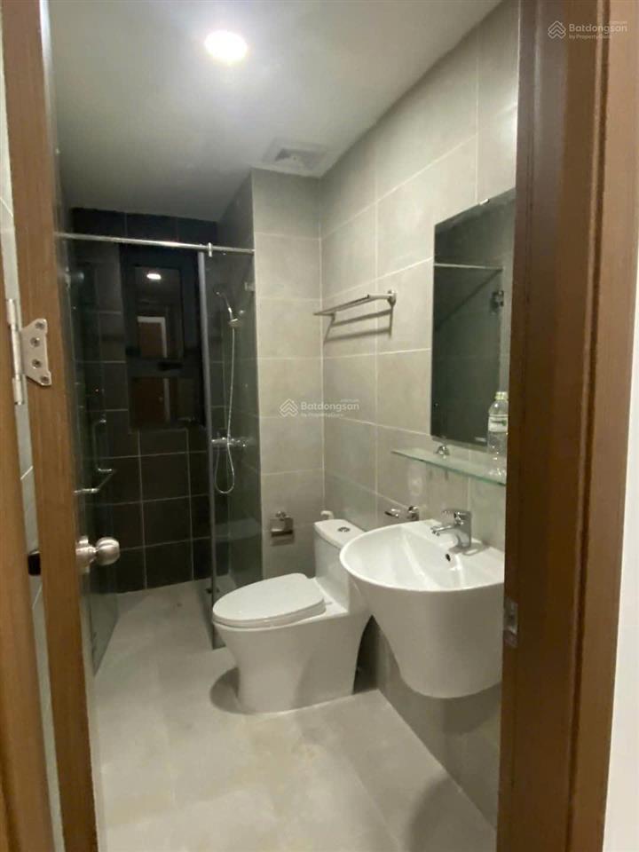 Chính chủ bán ch bcons garden 2pn 2wc 57m2,sổ sẵn,hổ trợ vay 80%.giá  1,850 tỷ.  0906 028 ***