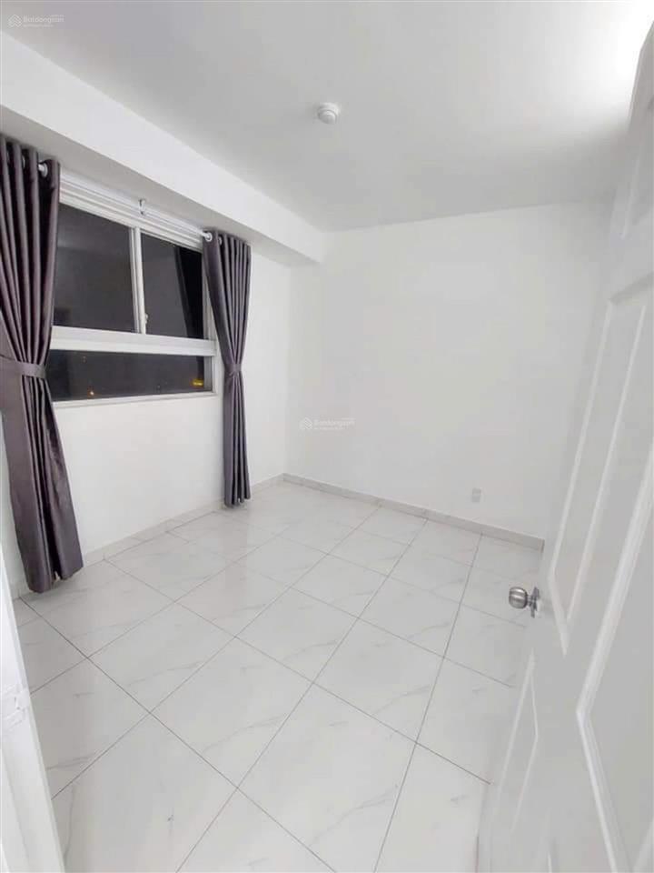 Bán căn góc 2pn 2wc block b, tầng đẹp, full nội thất, ch lotus sen hồng. giá 1,9 tỷ, sổ sẵn