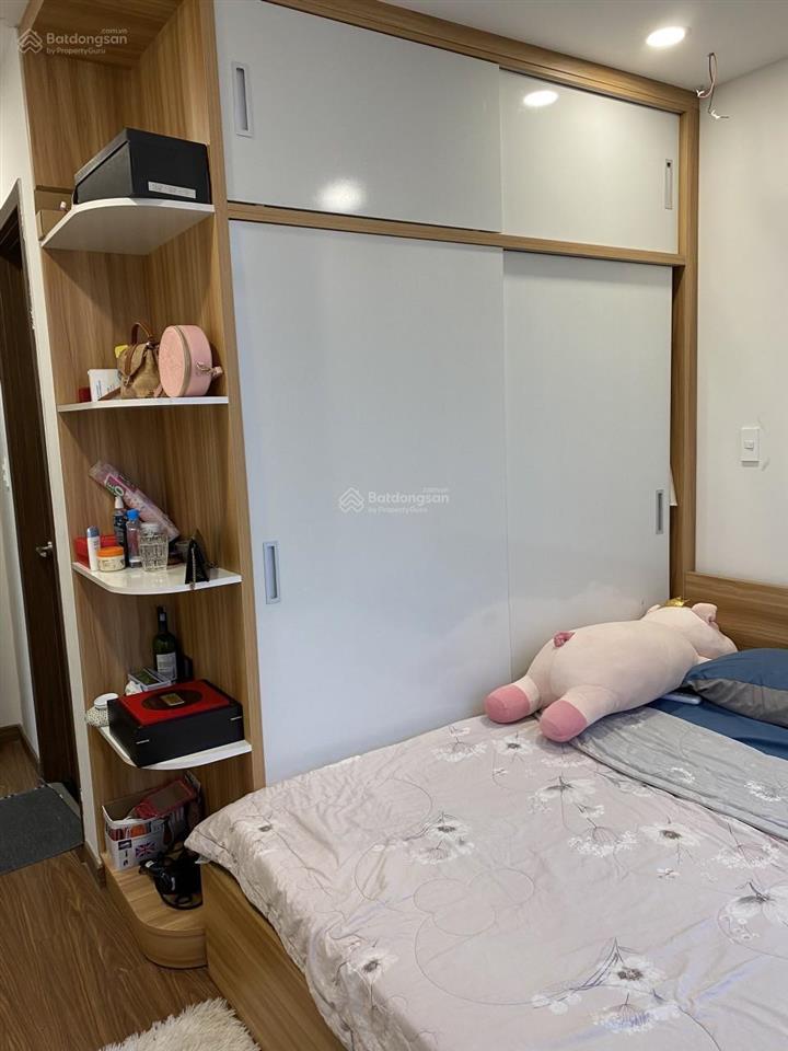 Bán ch phú đông premier 2pn 2wc full nội thất, view đông nam giá 3,35 tỷ, sổ sẵn.  0906 028 ***