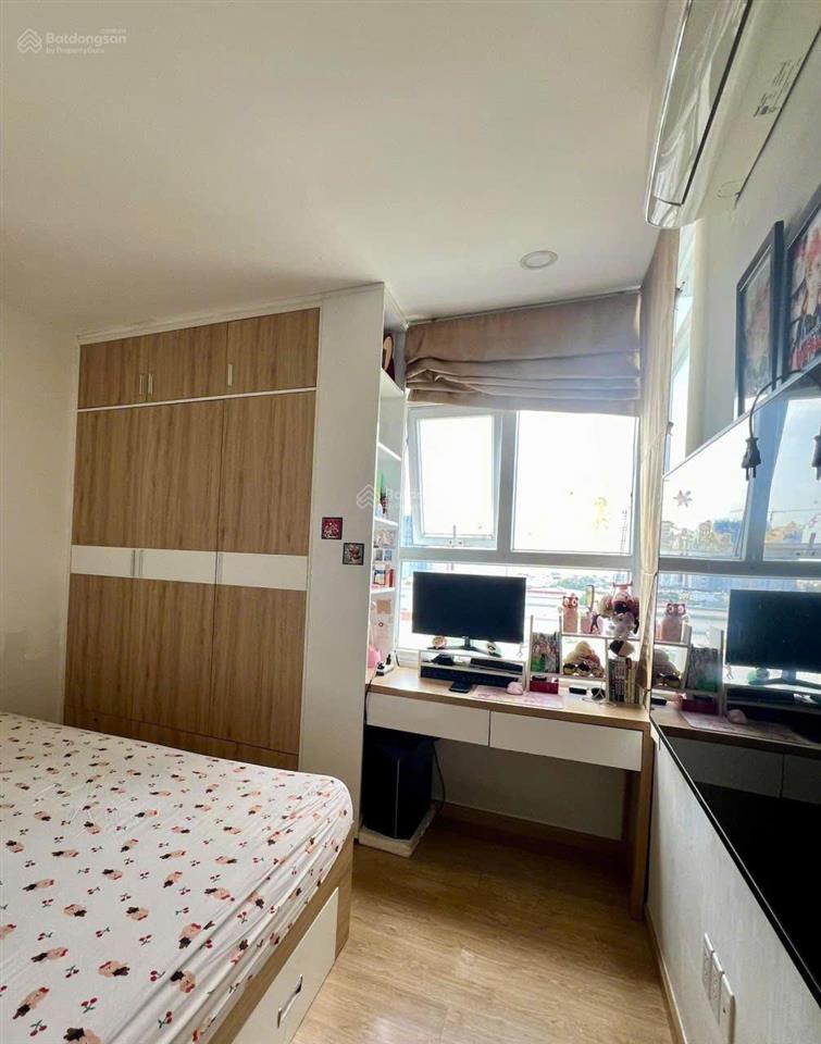Bán gấp ch him lam phú đông full nội thất 2pn 2wc 68m2. giá bán 3,1 tỷ, tầng đẹp.  0906 028 ***