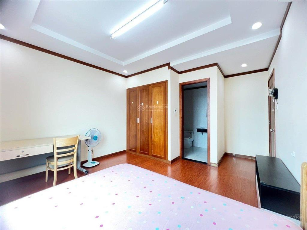 Phòng mới wc riêng đủ nội thất trong chung cư hoàng anh thanh bình với an ninh 24/24 ở quận 7